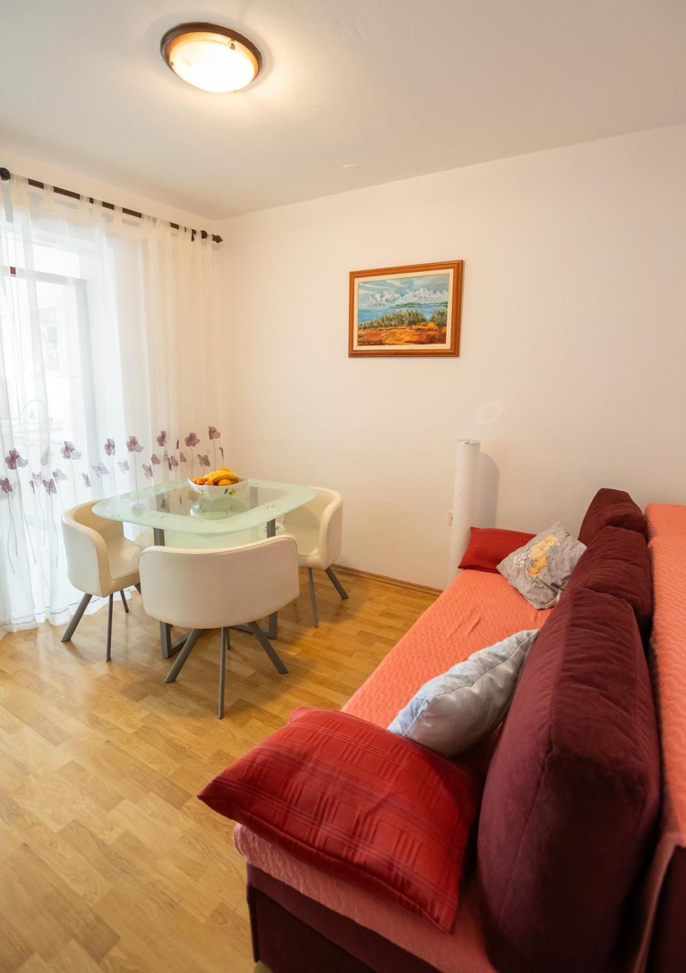 Apartments Mira 645 Пореч Экстерьер фото